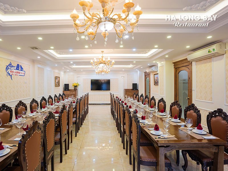 Phòng tiệc nhà hàng Hạ Long Bay – sức chứa lên đến 100 khách